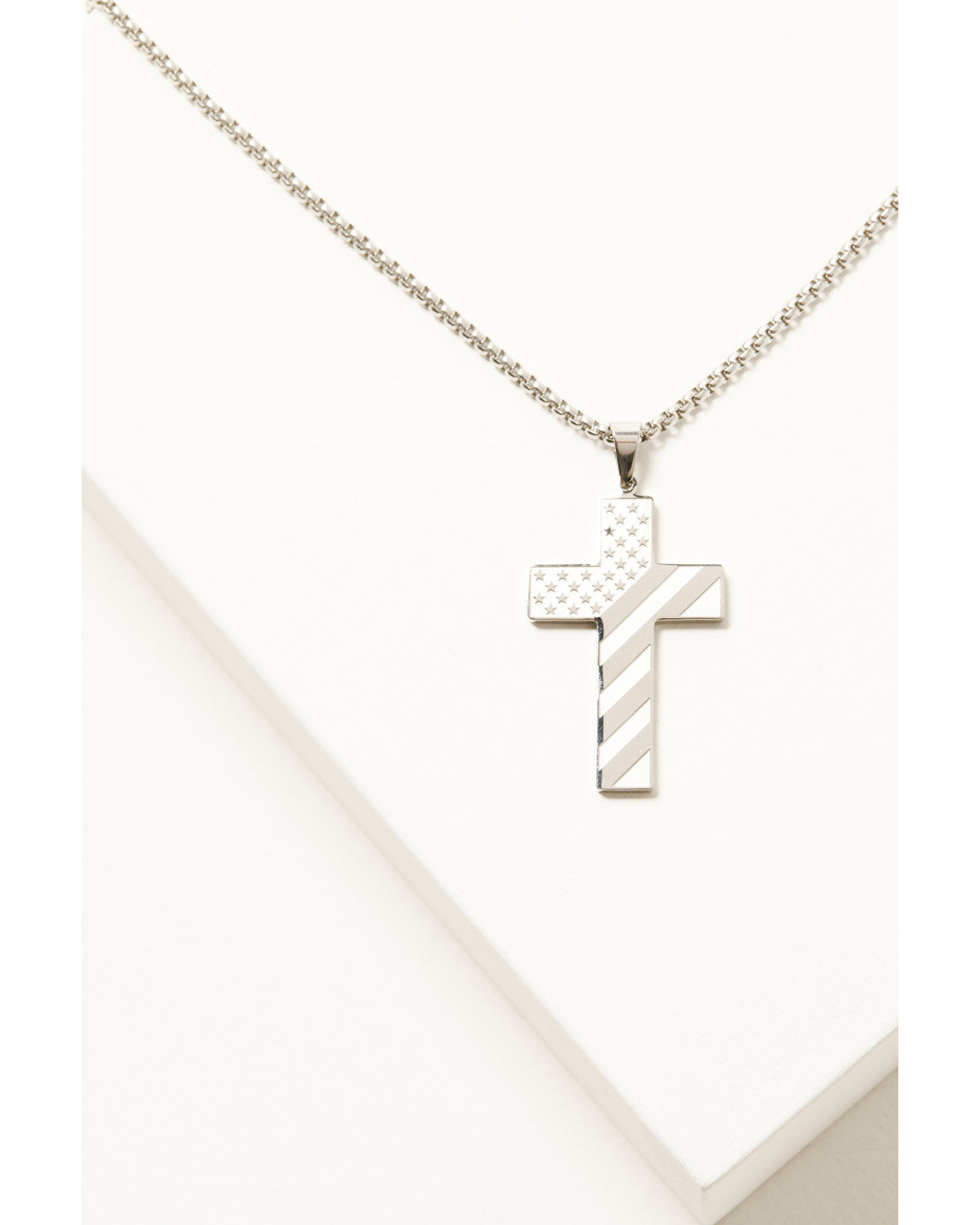 Men's Americana Cross Necklace Silver